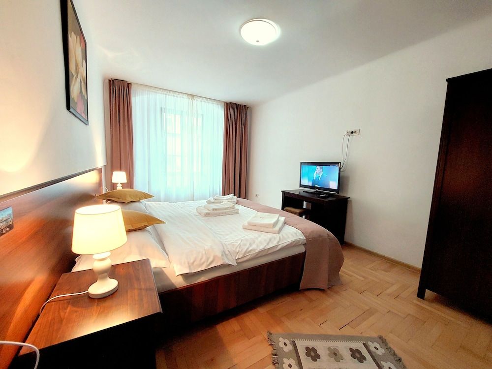 Casa Roth Apartments Classic Suite, City View 2