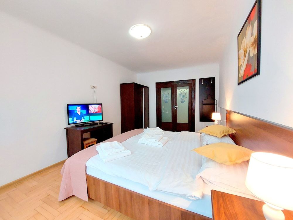 Casa Roth Apartments Classic Suite, City View