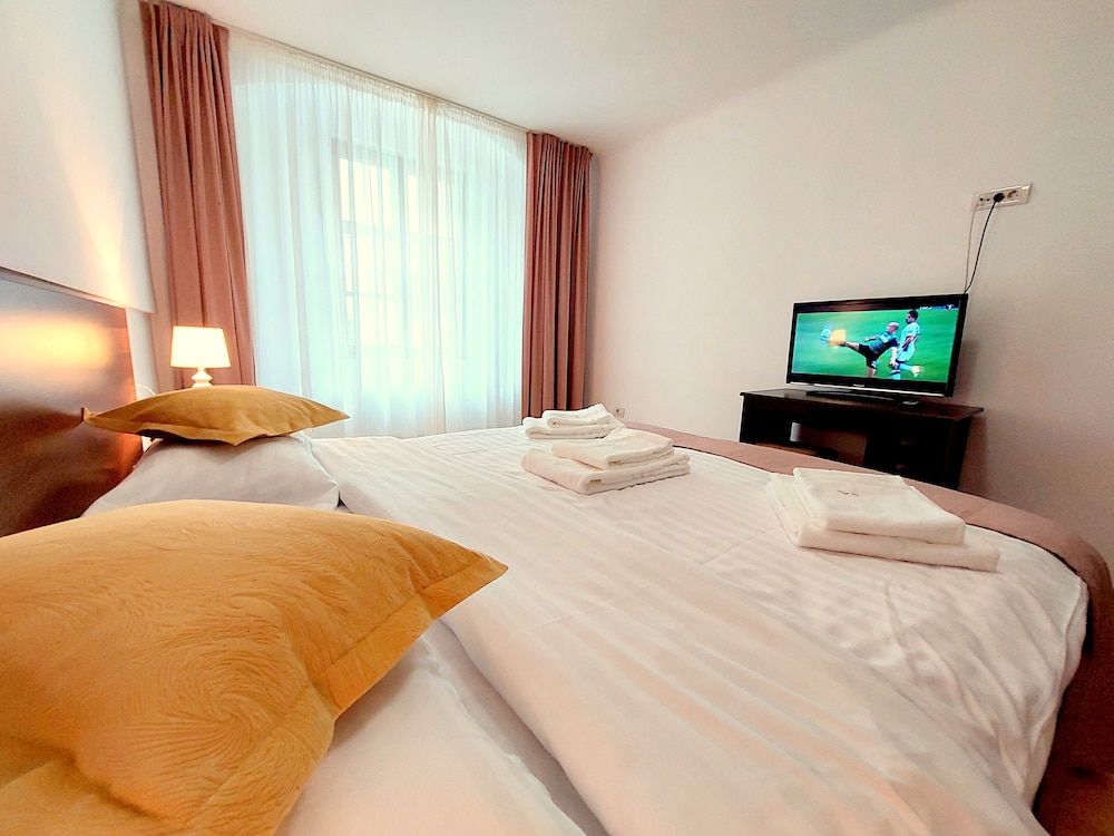 Casa Roth Apartments Classic Suite, City View 3