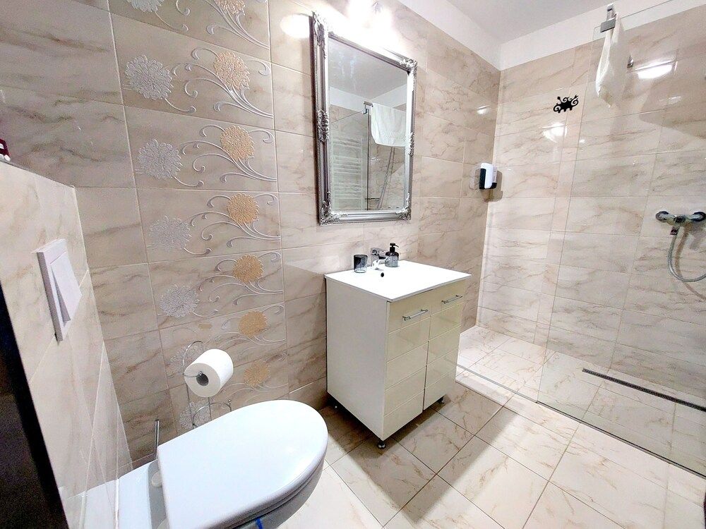 Casa Roth Apartments Deluxe Apartment, Mountain View 9