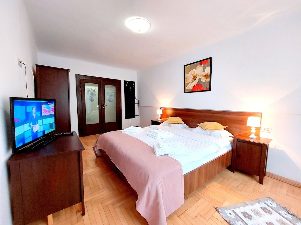 Casa Roth Apartments Classic Suite, City View 6