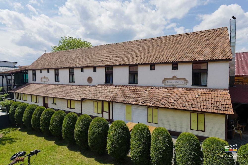 Cristian Inn Business Double Room, 1 Bedroom, Non Smoking, Garden View 8