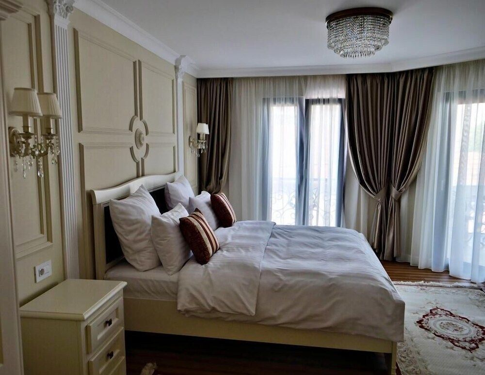 Grant Hotel Boutique Superior Double Room 3