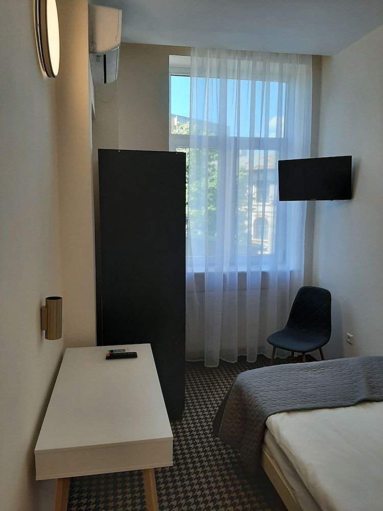 Hotel Astoria City Center Deluxe Single Room 6