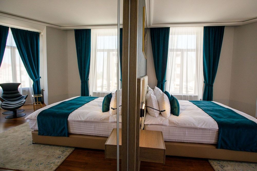 Casa Hrisicos Deluxe Room 9