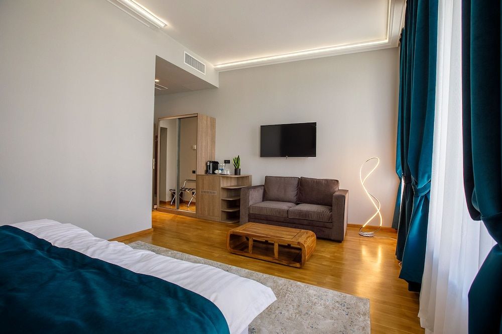 Casa Hrisicos Family Room 2