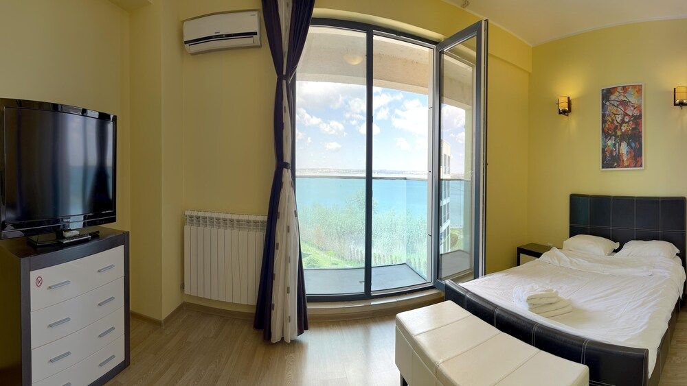 Premium Apartment