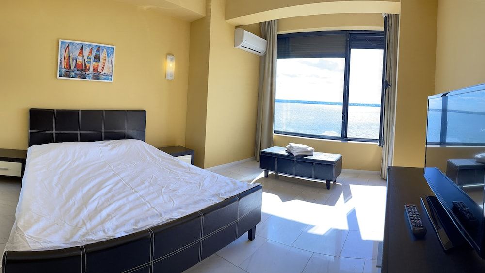 Apart holiday Sophia Mamaia Deluxe Apartment 6