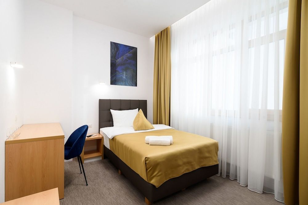 Hotel Urban Standard Single Room 3
