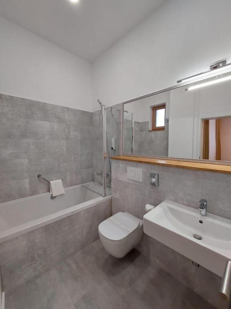 Hotel Urban Standard Double Room, Bathtub 2