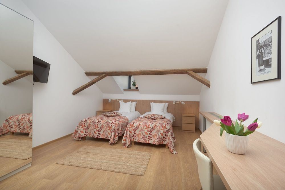 Guest House 1568