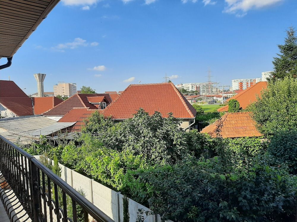 Vila Fortuna Auri Comfort Twin Room, Smoking, City View 3