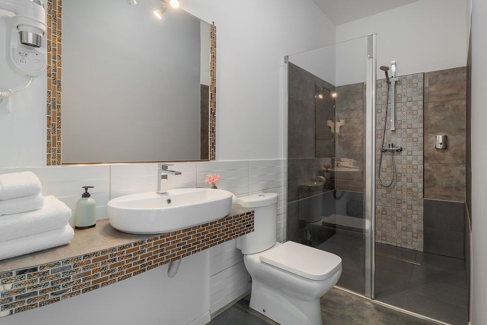 Aria Prestige Boutique Deluxe Room, Park View 3