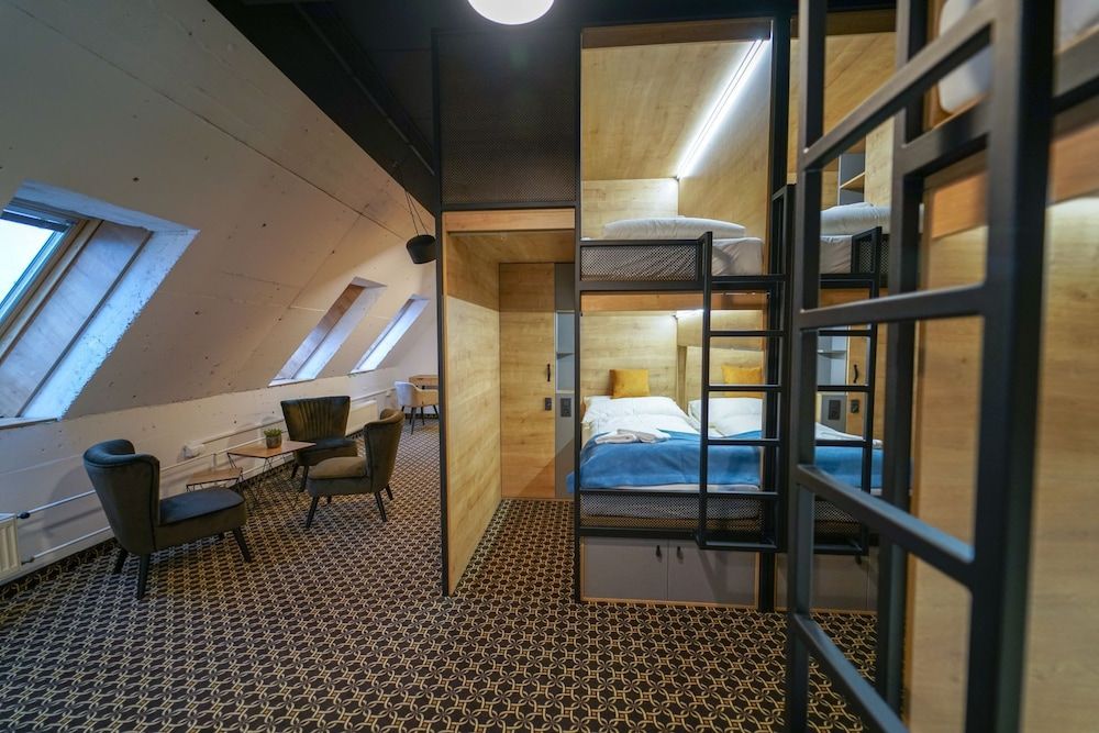 Classic Upper Capsule 90 cm | Dorm