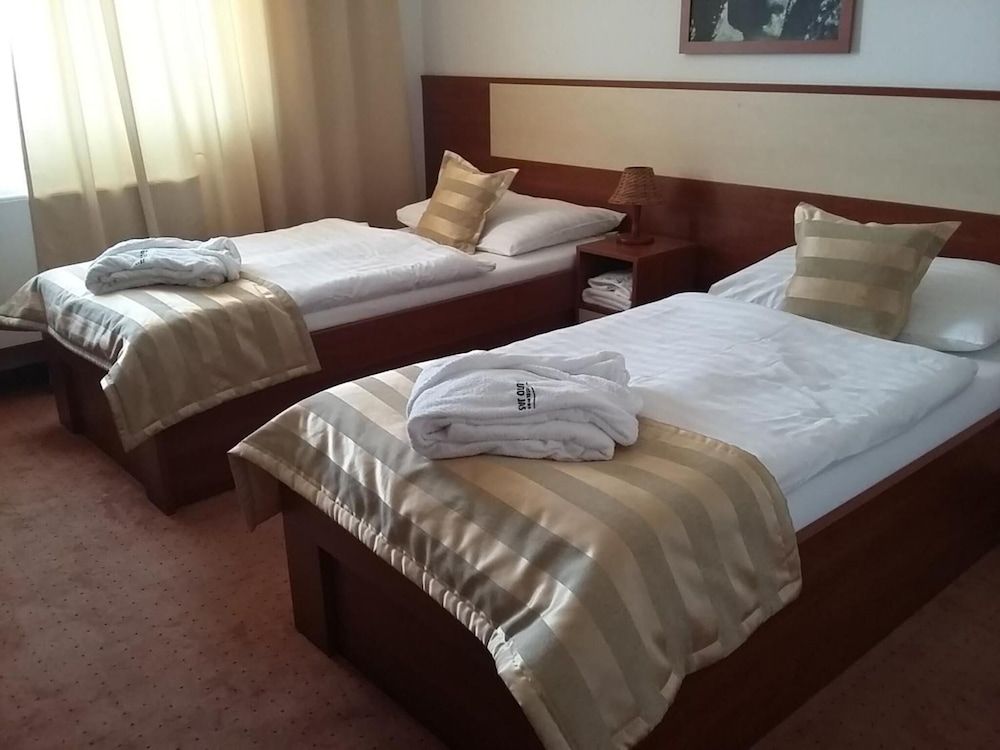 Hotel Auto Jas Standard Twin Room 4