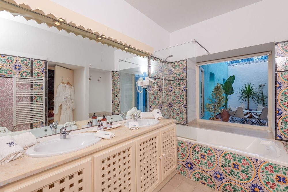 La Demeure Suite Florale 4