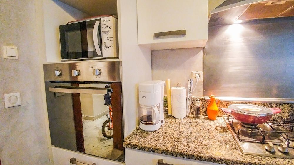 undefined Secure & Trendy 9