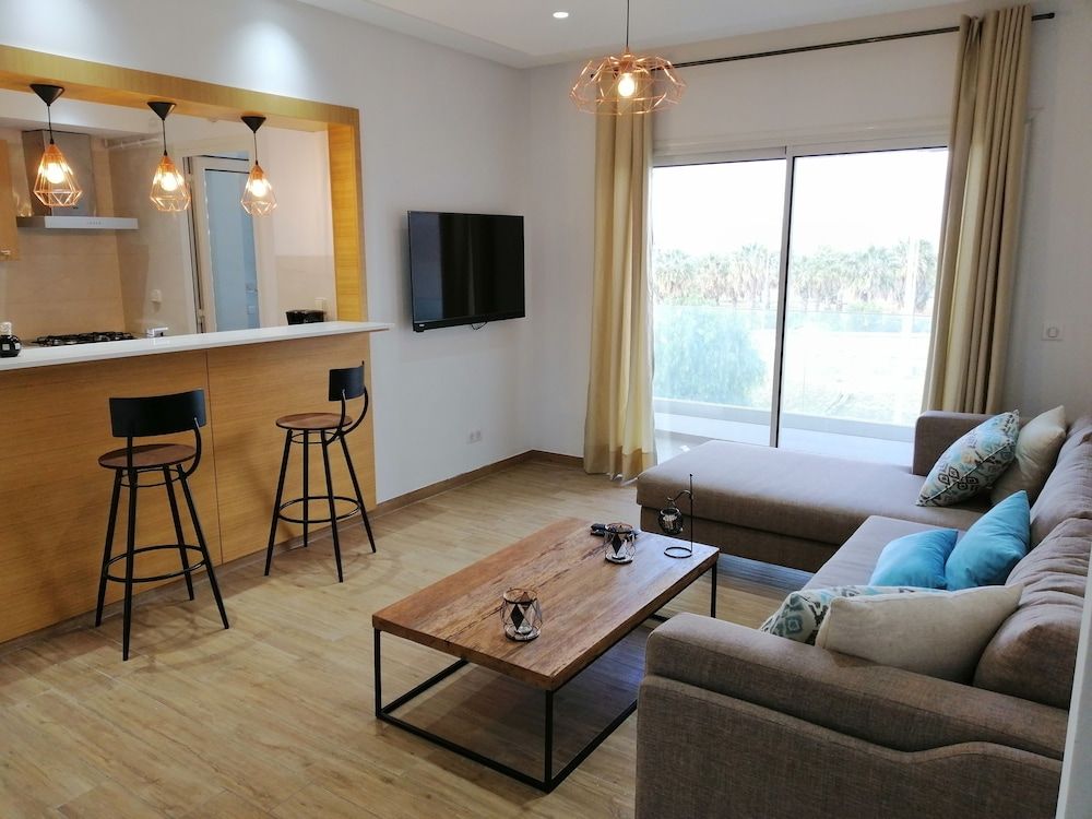 Bright and stylish Flat Apartment 13