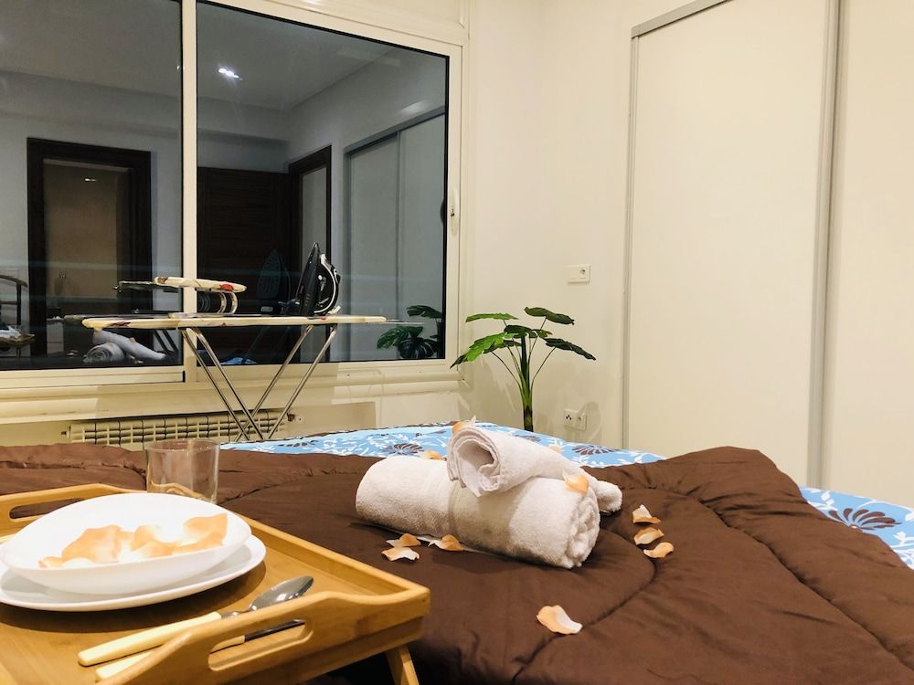 undefined Business Apartment with View & Hot Tub 2