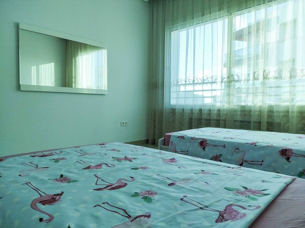 Sunset Square Near the Lake Apartment, 2 Bedrooms, Accessible, Smoking 7