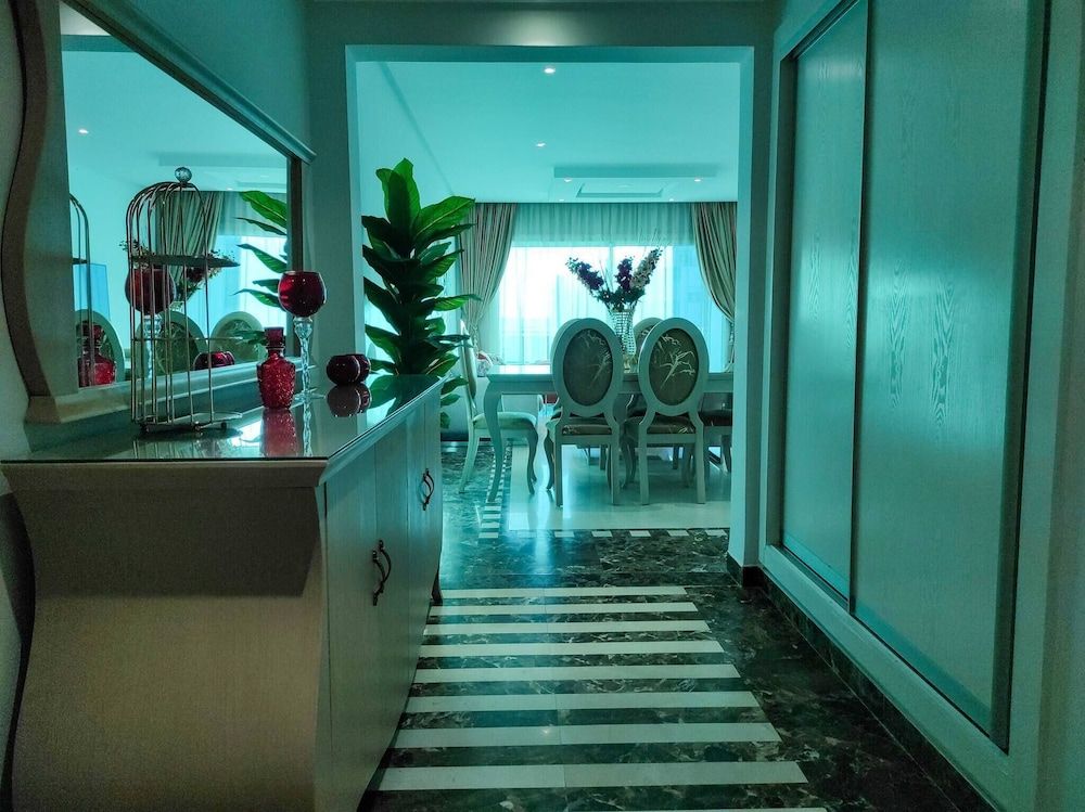 Sunset Square Near the Lake Apartment, 2 Bedrooms, Accessible, Smoking 18