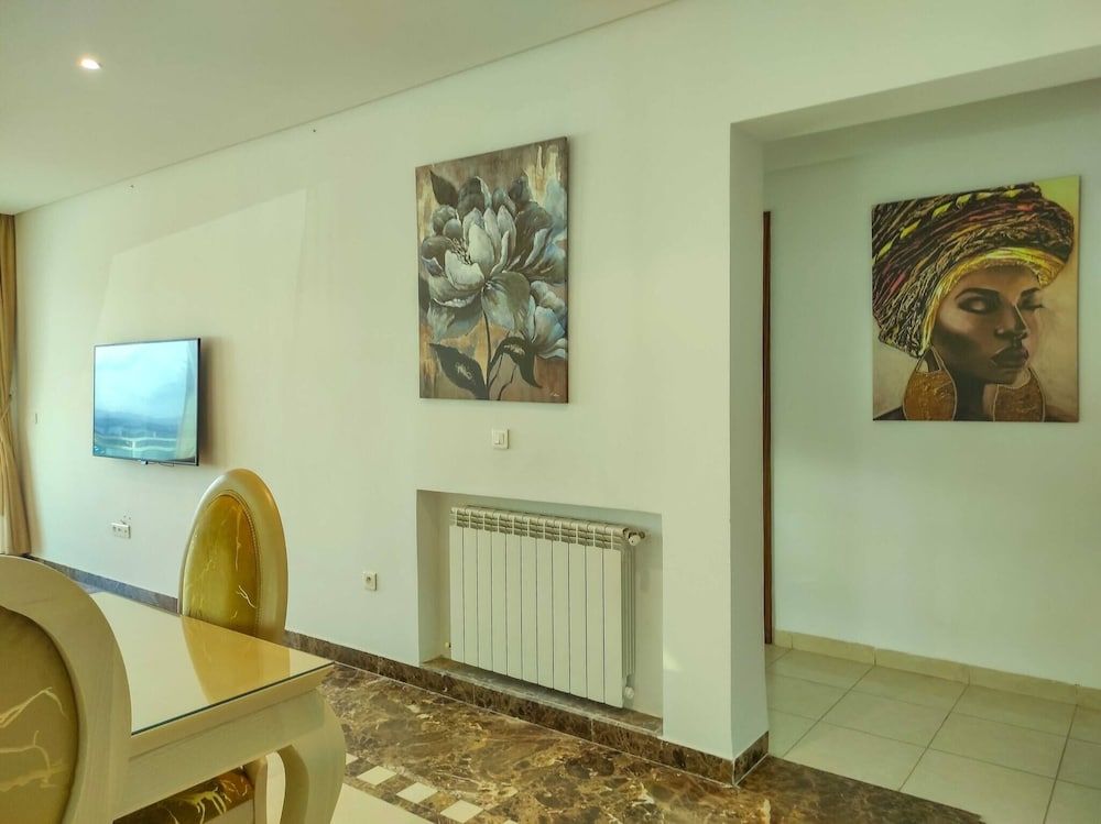 Sunset Square Near the Lake Apartment, 2 Bedrooms, Accessible, Smoking 17