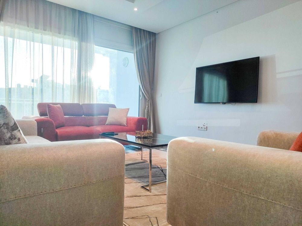 undefined Sunset Square Near the Lake 6