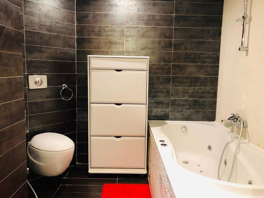 The Cherry Loft With Jacuzz Loft, 1 Bedroom, Accessible, Smoking 16