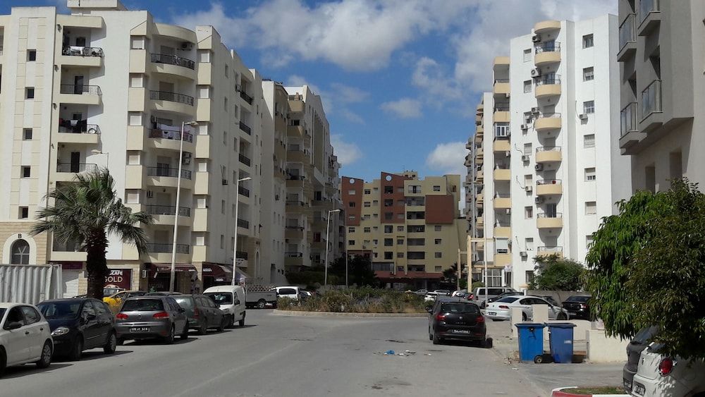 undefined Spacious Very Modern Apartment Richly Furnished 5