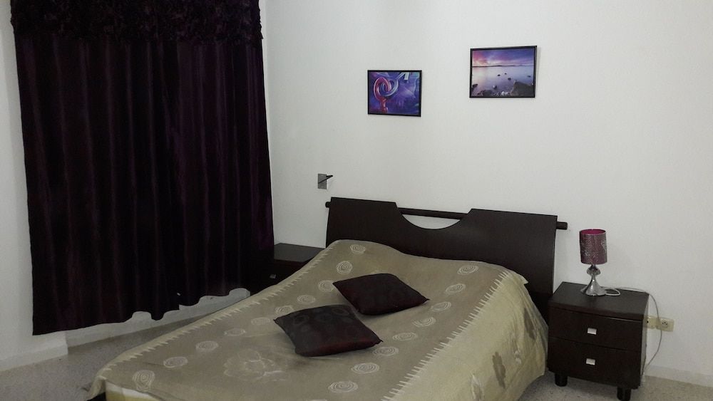 undefined Spacious Very Modern Apartment Richly Furnished 8