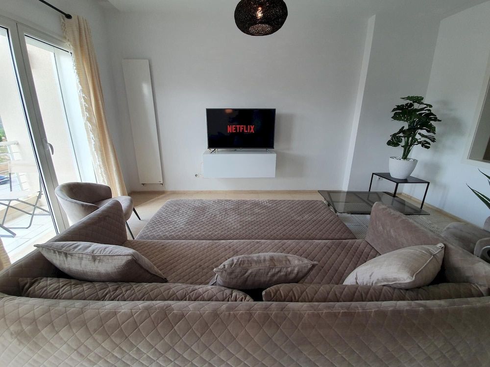 Prestige Luxurious 120m2 Next to UN Offices Lac2 Apartment, Accessible 16