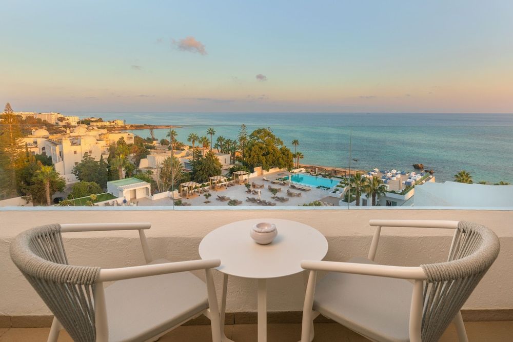 Royal Azur Thalassa Business Suite, 1 King Bed, Sea View 4