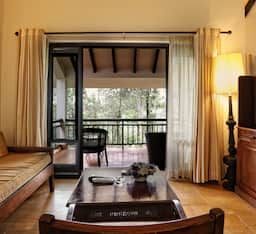 The Windflower Resorts & Spa Suite Room