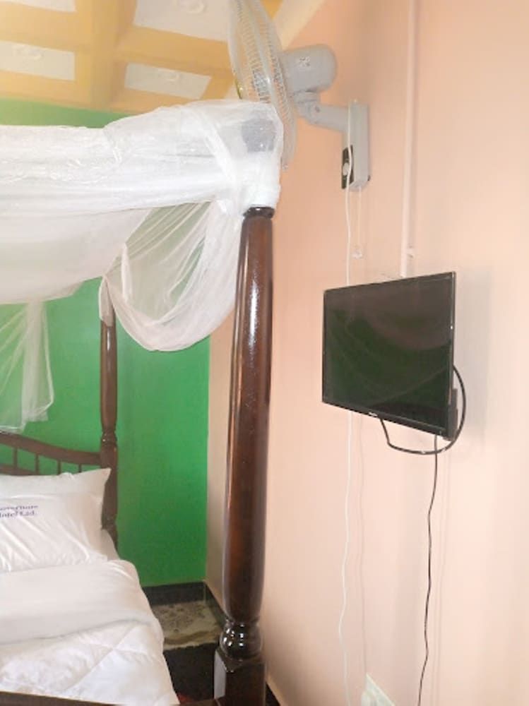 Governors Hotel Standard Single Room 2