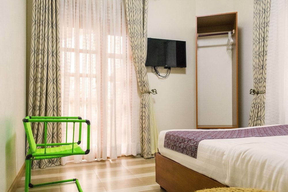 Tooro Fairway Hotel Double Room 15