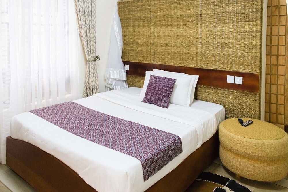 Tooro Fairway Hotel Double Room 7