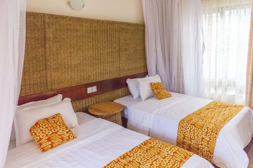 Tooro Fairway Hotel Twin Room 4