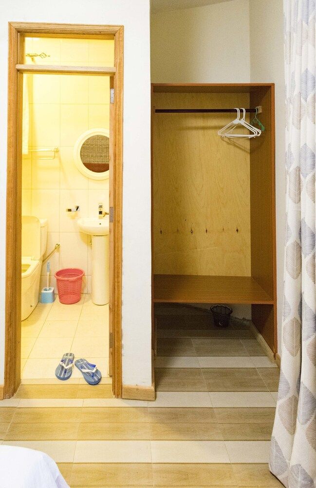 Tooro Fairway Hotel Twin Room 13