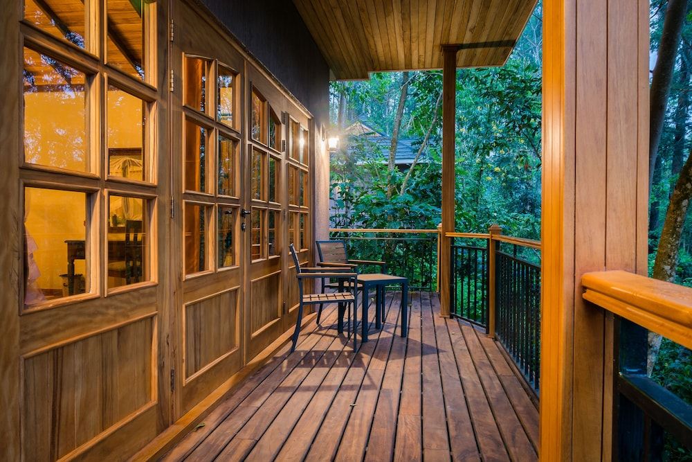 Chimpundu Lodge Deluxe Double Room 5