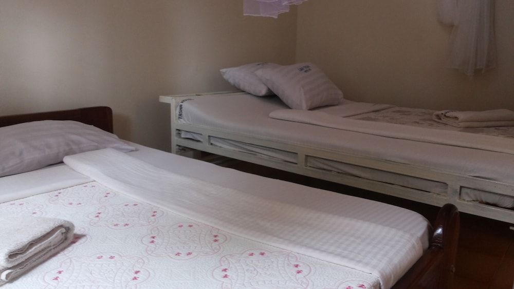 Lira Tasha Hotel Twin Room 2