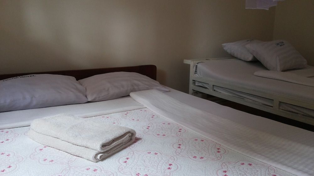 Lira Tasha Hotel Twin Room