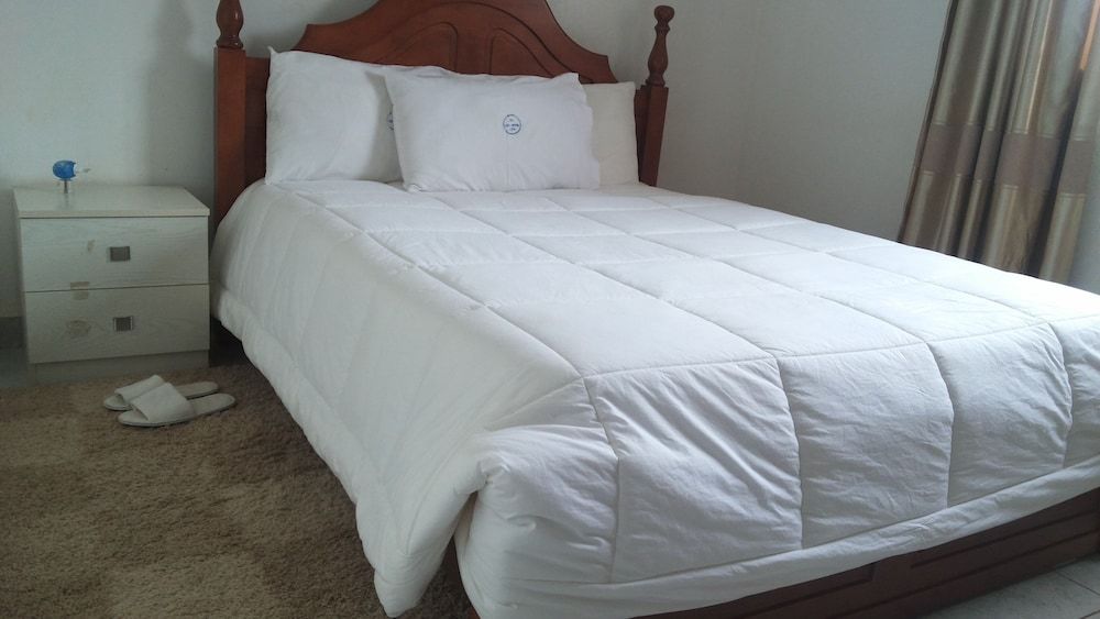 St Lira Hotel Executive Suite 4