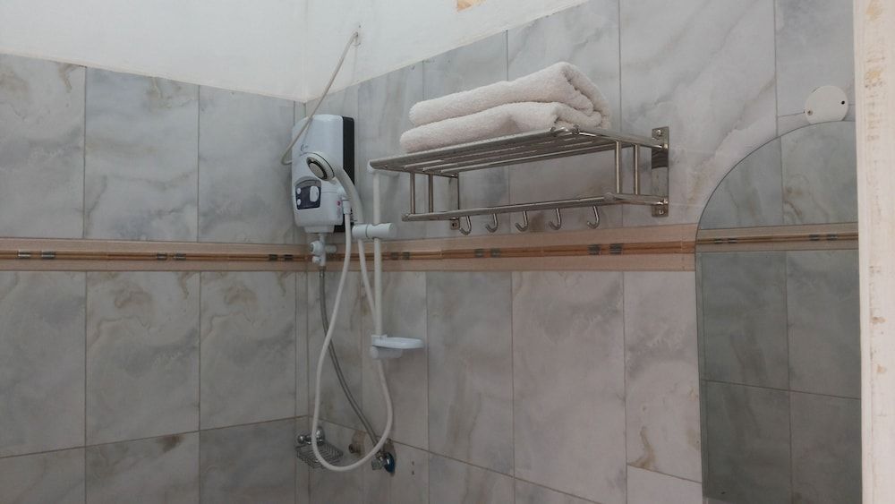 St Lira Hotel Single Room 6