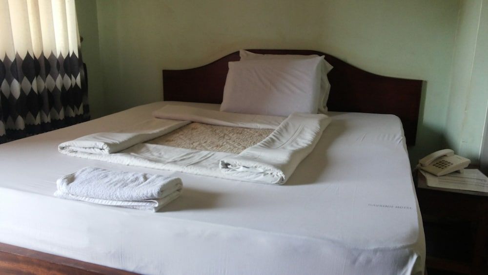 DaysInn Hotel Deluxe Double Room 2