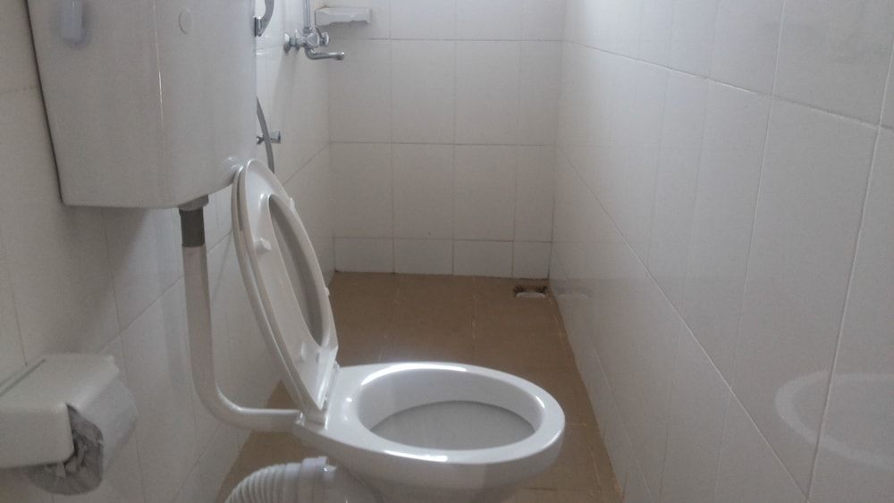 Jojo's Palace Annex Deluxe Double Room 11