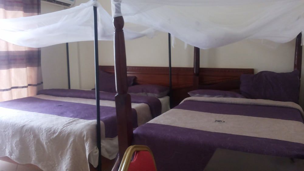 Heldan Inn Deluxe Twin Room 7