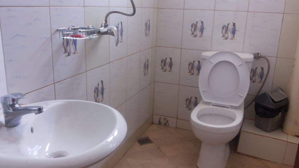 Heldan Inn Deluxe Single Room 11