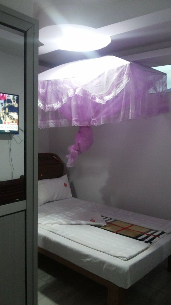 Continental Hotel Gulu Deluxe Single Room 8