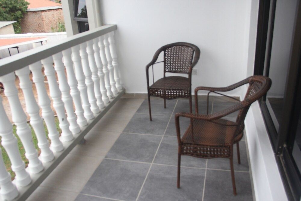 Hope's Apartments Family Apartment 4