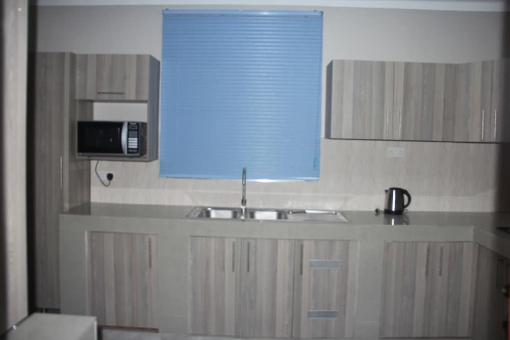 Hope's Apartments Family Apartment 3